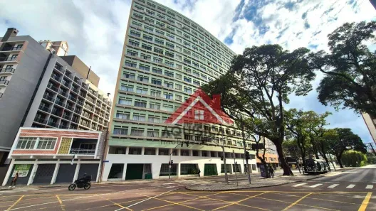 Apartamento com 2 Quartos à venda, 75m² no Centro, Curitiba