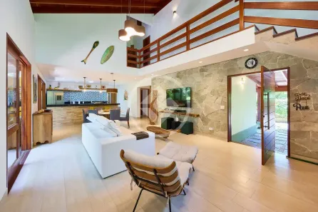 Casa de Condomínio com 4 Quartos à venda, 225m² no Promirim, Ubatuba