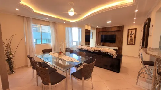 Apartamento com 3 Quartos para alugar, 140m² no Centro, Balneário Camboriú