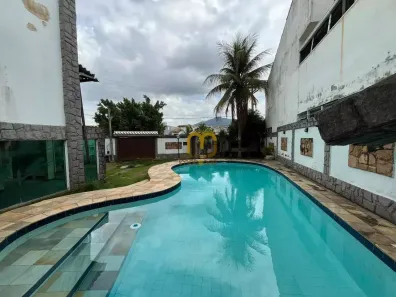 Casa de Condomínio com 4 Quartos para alugar, 382m² no Campo Grande, Rio de Janeiro
