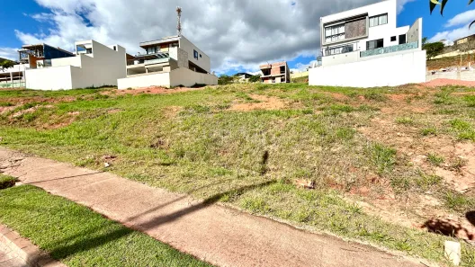 Lote/Terreno à venda, 323m² no Salvaterra, Juiz de Fora