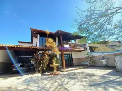 Casa com 4 Quartos à venda, 405m² no Piratininga, Niterói