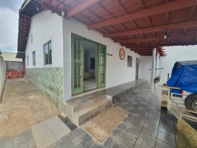 Casa com 5 Quartos à venda, 450m² no Jardim Helvécia, Aparecida de Goiânia