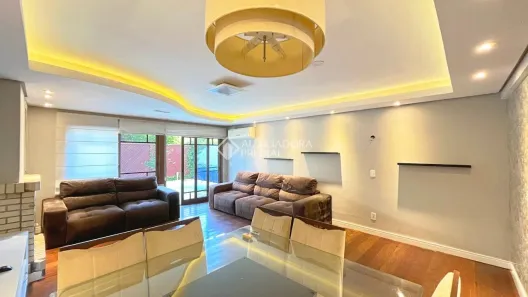 Casa de Condomínio com 4 Quartos à venda, 241m² no Vila Assunção, Porto Alegre