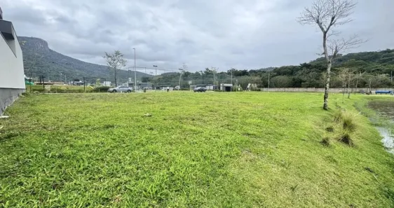 Lote/Terreno à venda, 300m² no Pedra Branca, Palhoça