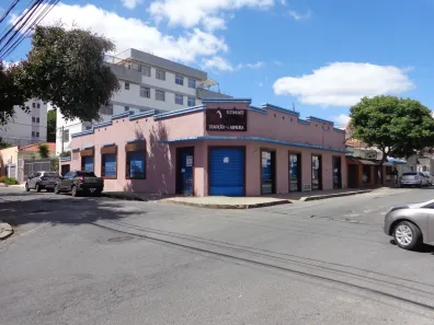 Casa com 4 Quartos à venda, 307m² no Nova Suíssa, Belo Horizonte