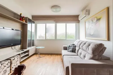 Apartamento com 2 Quartos à venda, 55m² no Azenha, Porto Alegre