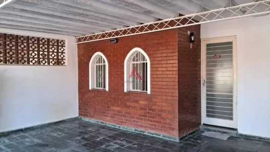 Casa com 3 Quartos à venda, 100m² no Vila Martinez, Jacareí