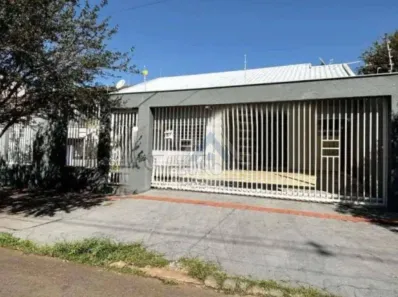 Casa com 3 Quartos à venda, 200m² no Jardim Burle Marx, Londrina