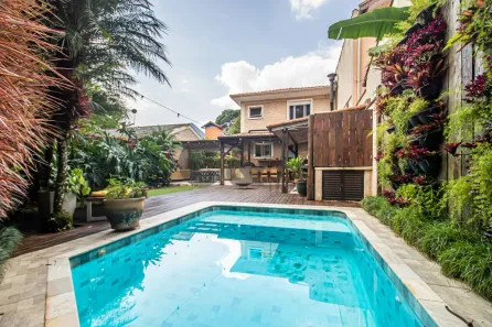 Casa de Condomínio com 3 Quartos à venda, 300m² no Jardim Hípico, São Paulo