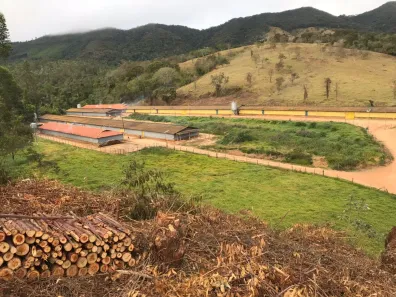 Fazenda/Sítio com 2 Quartos à venda, 240m² no Área Rural de Cabreúva, Cabreúva