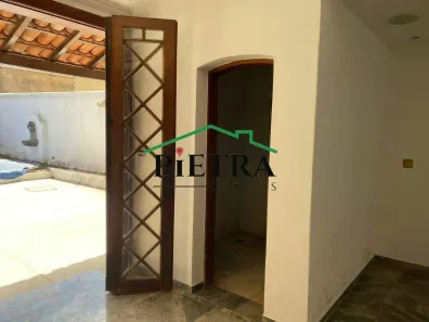 Casa com 4 Quartos para alugar, 250m² no Belvedere, Belo Horizonte