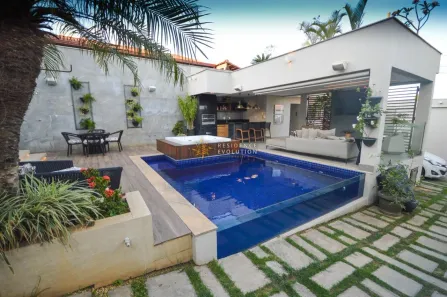Casa com 3 Quartos à venda, 277m² no Copacabana, Belo Horizonte