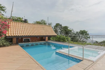 Casa com 4 Quartos à venda, 410m² no Centro, Florianópolis