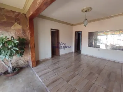 Casa com 3 Quartos à venda, 466m² no Carlos Prates, Belo Horizonte
