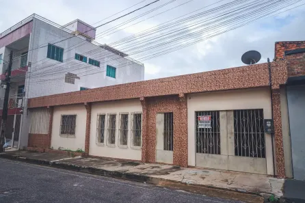 Casa com 4 Quartos à venda, 193m² no Centro, Bragança
