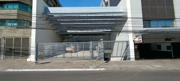 Prédio Comercial para alugar, 745m² no Petrópolis, Porto Alegre