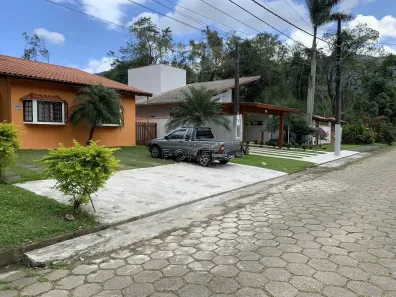 Casa com 5 Quartos à venda, 384m² no Tabatinga, Caraguatatuba