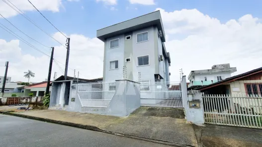Apartamento com 2 Quartos para alugar, 52m² no Floresta, Joinville