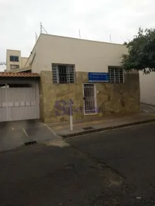 Sobrado com 3 Quartos à venda, 220m² no Centro, Araraquara
