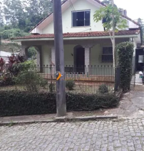 Casa com 5 Quartos à venda, 339m² no Mosela, Petrópolis