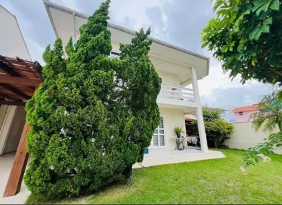 Casa com 3 Quartos à venda, 278m² no Centro, Palhoça