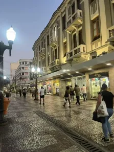 Ponto Comercial para alugar, 78m² no Centro, Juiz de Fora