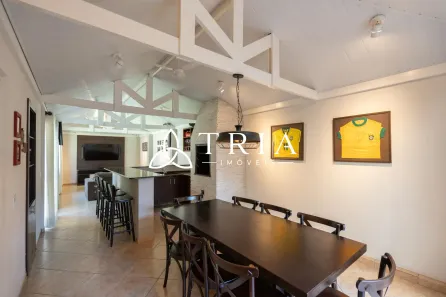 Casa de Condomínio com 5 Quartos à venda, 261m² no Novo Mundo, Curitiba
