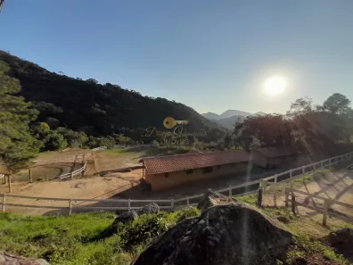 à venda, 300m² no Córrego das Pedras, Teresópolis