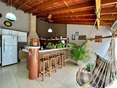 Casa com 3 Quartos à venda, 163m² no Vila Santa Maria, Americana