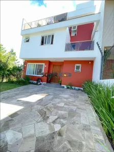 Sobrado com 3 Quartos à venda, 183m² no Guarujá, Porto Alegre