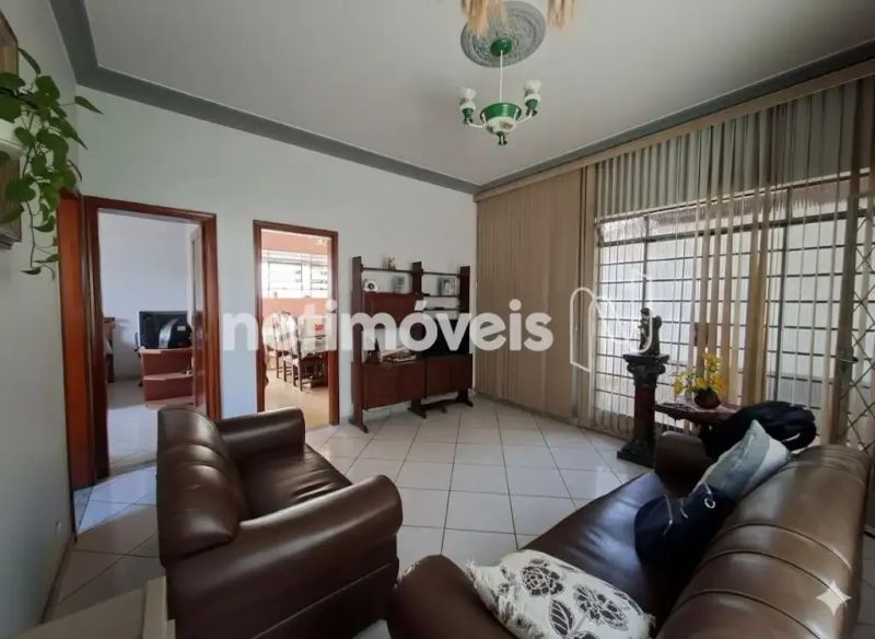 Casa com 4 quartos — Nova Suíssa, Belo Horizonte