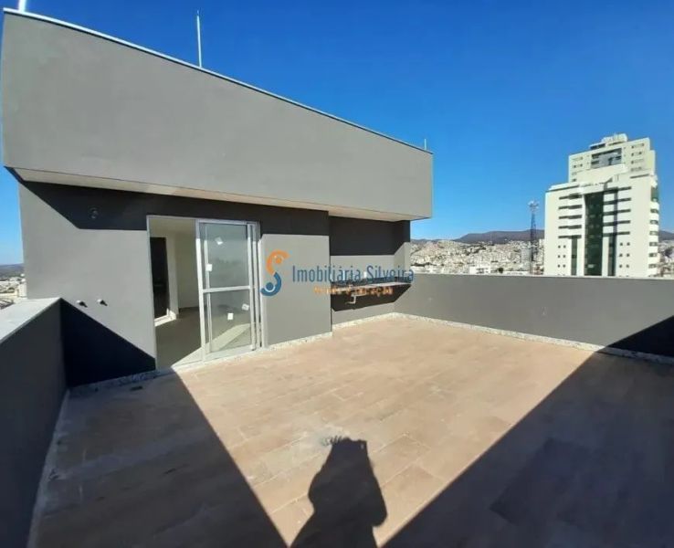 Cobertura com 3 quartos — Sagrada Família, Belo Horizonte