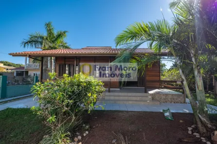 Casa com 3 Quartos à venda, 200m² no Ingleses do Rio Vermelho, Florianópolis