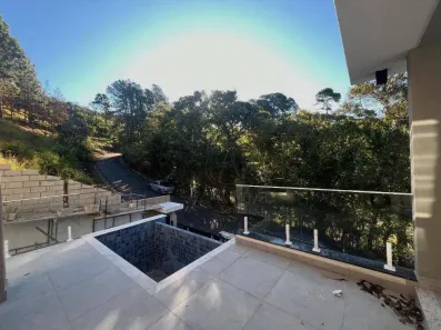 Casa com 3 Quartos à venda, 145m² no Portal da Serra, Serra Negra