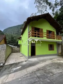 Casa com 2 Quartos à venda, 100m² no Retiro, Petrópolis