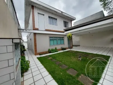 Sobrado com 7 Quartos à venda, 200m² no Jardim dos Lagos, São Paulo