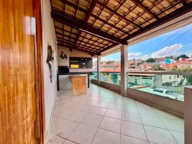 Casa com 3 Quartos para alugar, 100m² no Santa Mônica, Belo Horizonte