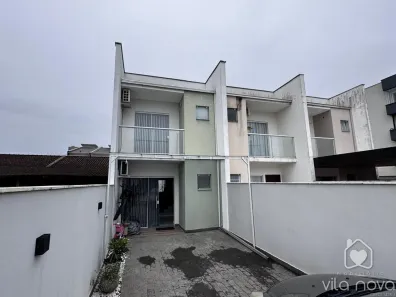 Casa com 2 Quartos à venda, 70m² no Vila Nova, Joinville
