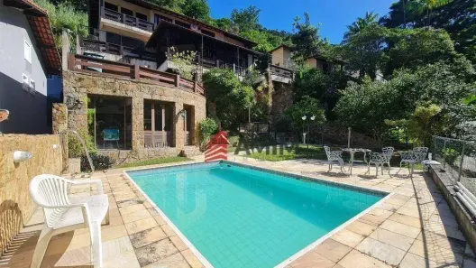 Casa de Condomínio com 4 Quartos à venda, 552m² no Itaipu, Niterói