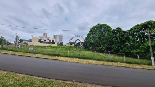 à venda, 2465m² no Vila Olivo, Valinhos