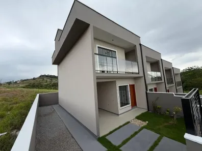 Sobrado com 2 Quartos à venda, 110m² no Sertão do Maruim, São José