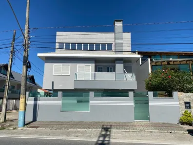 Casa com 7 Quartos à venda, 425m² no Meia Praia, Navegantes