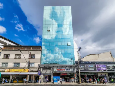 Sala Comercial para alugar, 270m² no Centro, Juiz de Fora