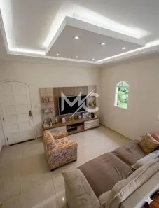Sobrado com 4 Quartos à venda, 255m² no Jardim Santa Maria, Jacareí