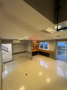 Sala Comercial para alugar, 180m² no Vila Hamburguesa, São Paulo