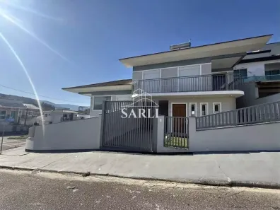 Sobrado com 3 Quartos à venda, 112m² no Forquilhas, São José