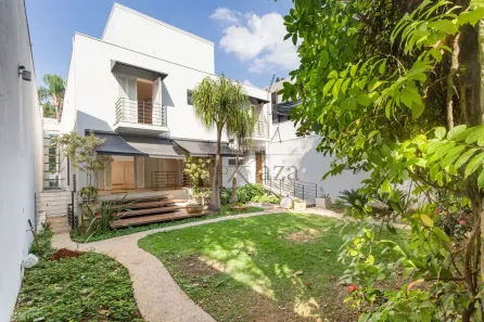 Casa com 4 Quartos para alugar, 1042m² no Vila Nova Conceição, São Paulo