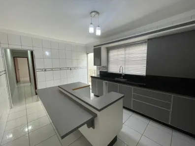 Casa com 2 Quartos à venda, 100m² no Parque Santa Hilda, Franca