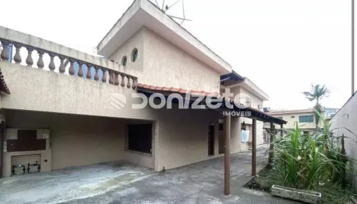 Sobrado com 3 Quartos à venda, 254m² no Vila Pires, Santo André